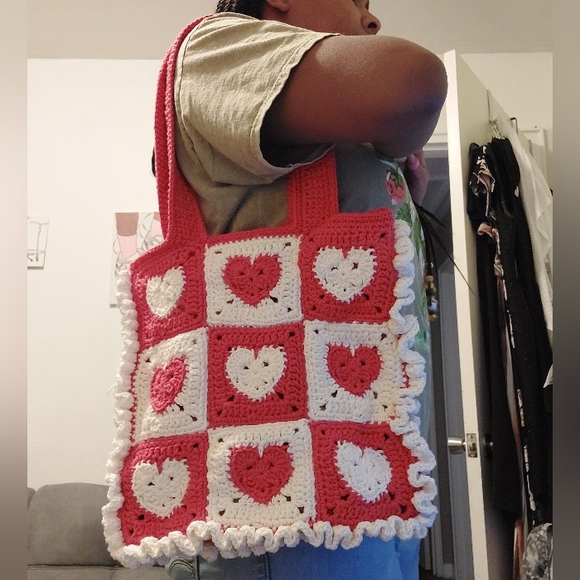 Handmade Crochet Heart Tote - Picture 6 of 7